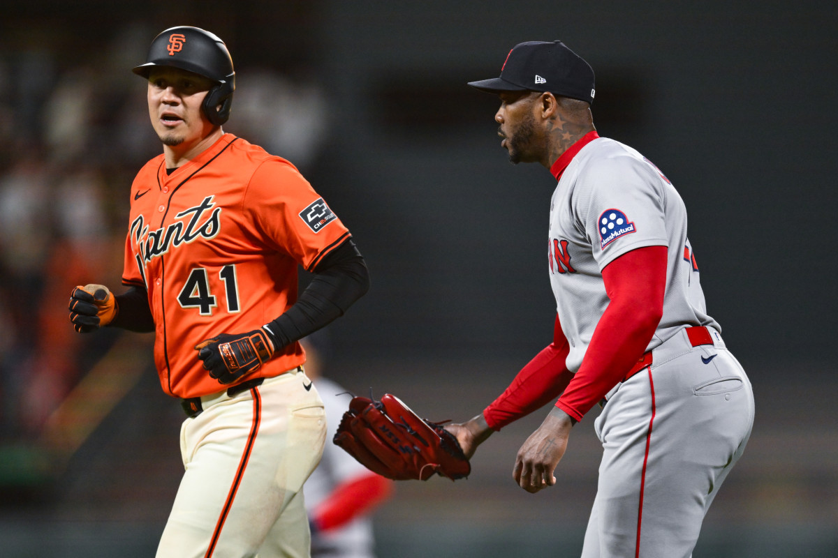 Wilmer Flores, Aroldis Chapman Address Confrontation After Red Sox Victory Over Giants
