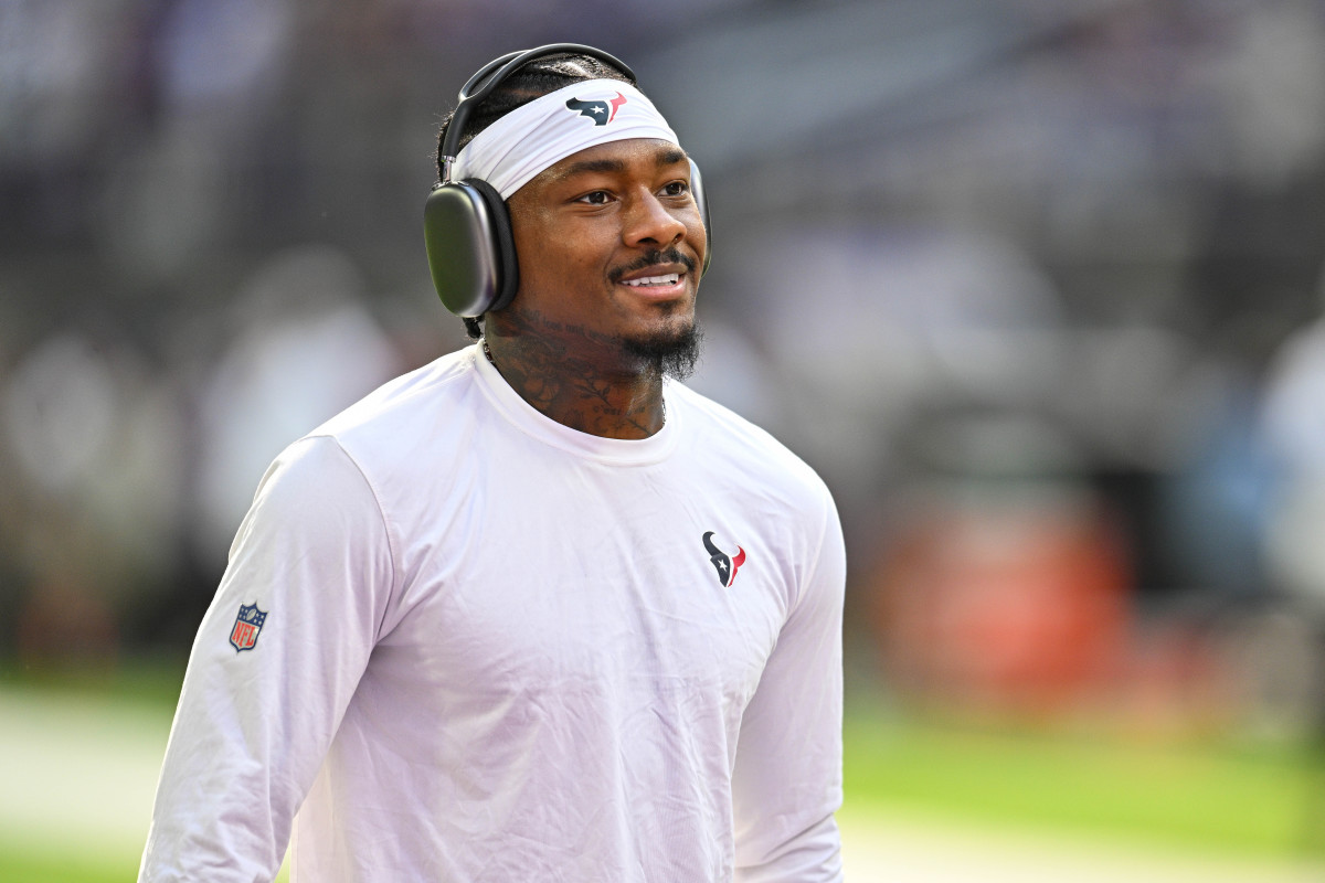 Patriots Make Final Decision on Stefon Diggs After Viral Video Controversy