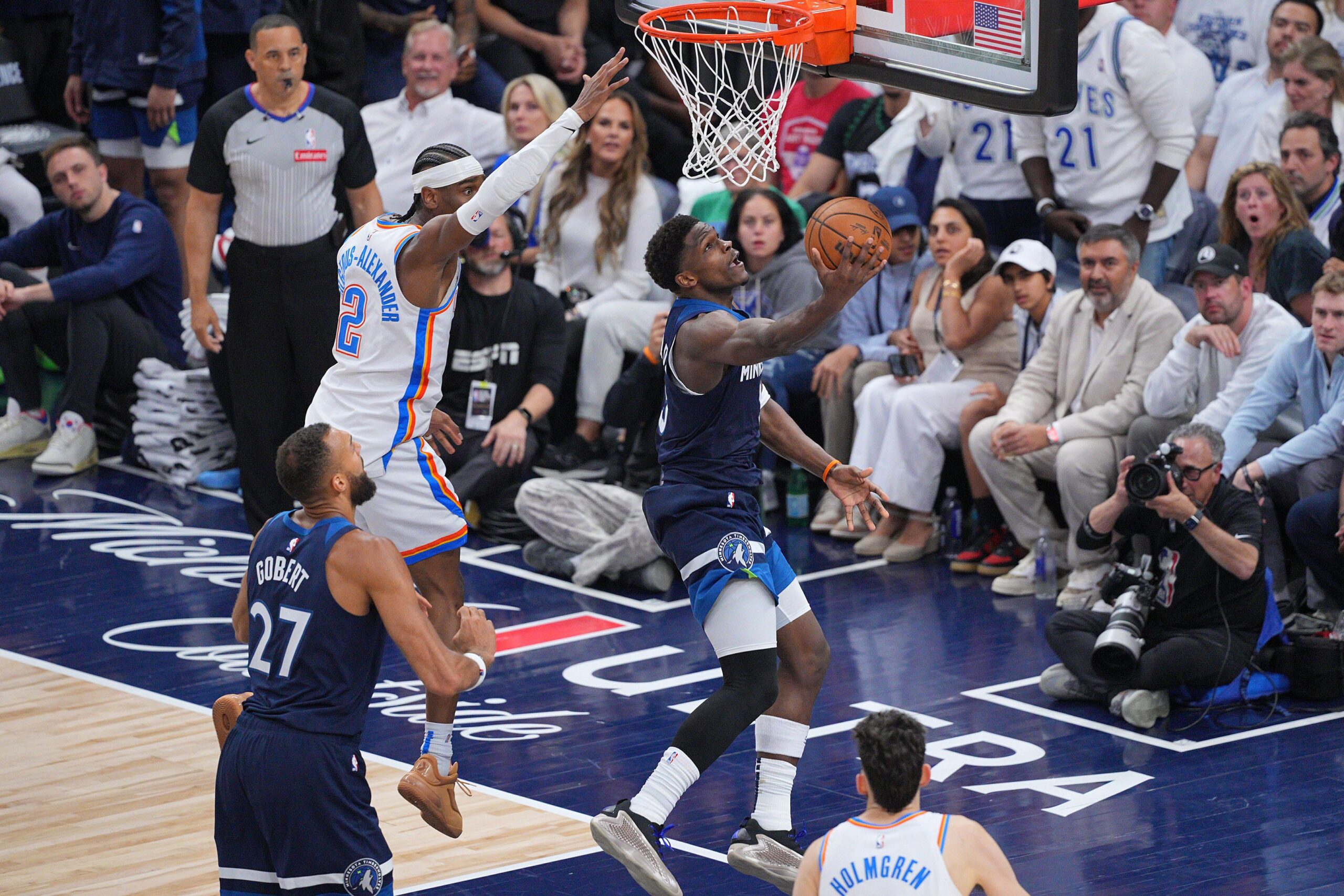 Player grades: Thunder embarrassed by Timberwolves in 143-101 Game 3 loss