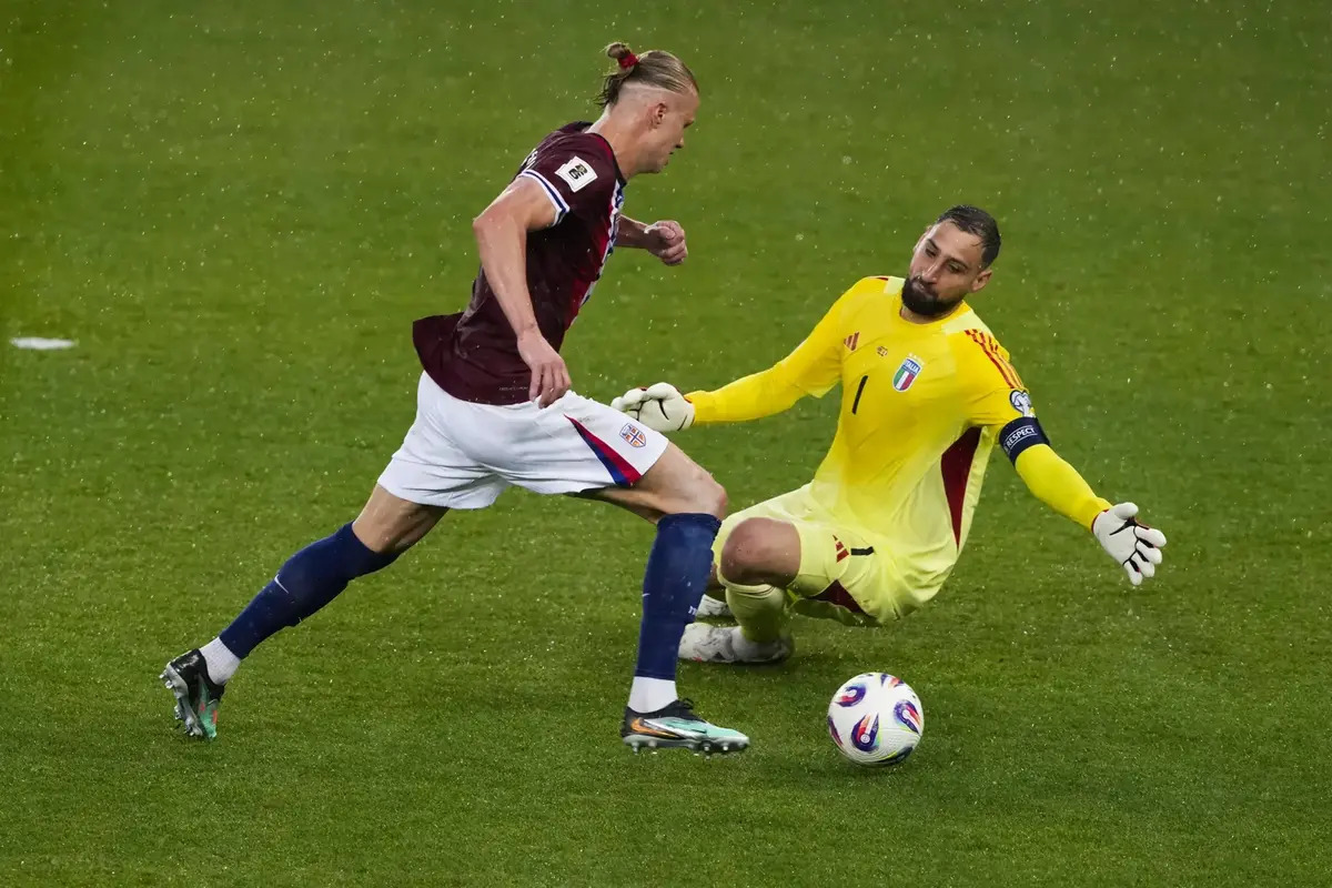 “Finally” – Gianluigi Donnarumma issues emotional response to Erling Haaland’s welcome message