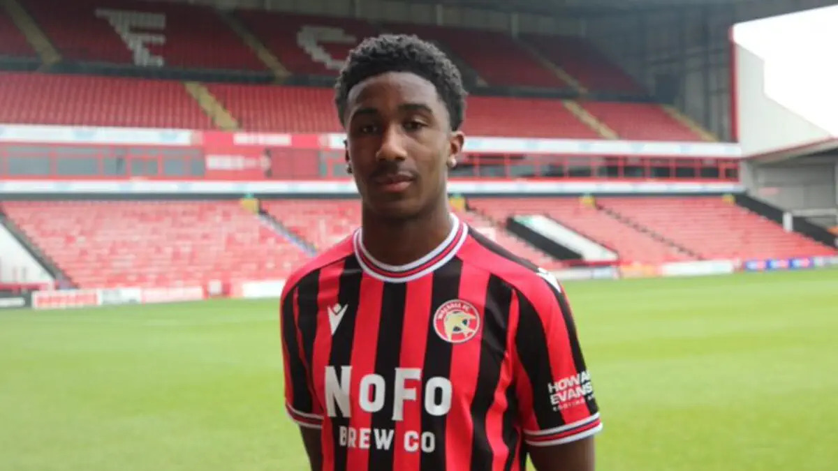 Aaron Loupalo-Bi joins Walsall on loan from Fulham