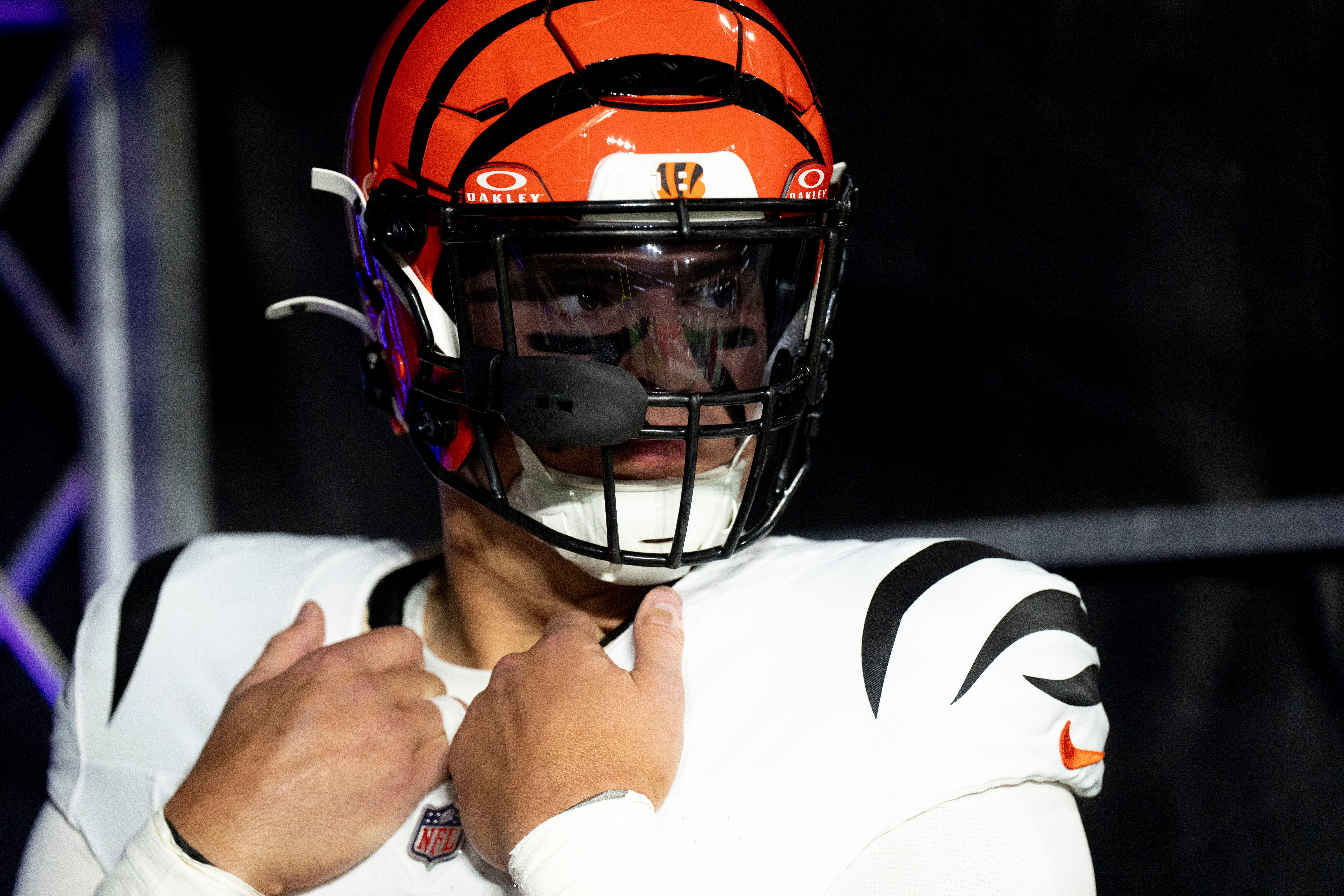 Trey Hendrickson's mandatory fine for missing Bengals training camp is $50,000 per day