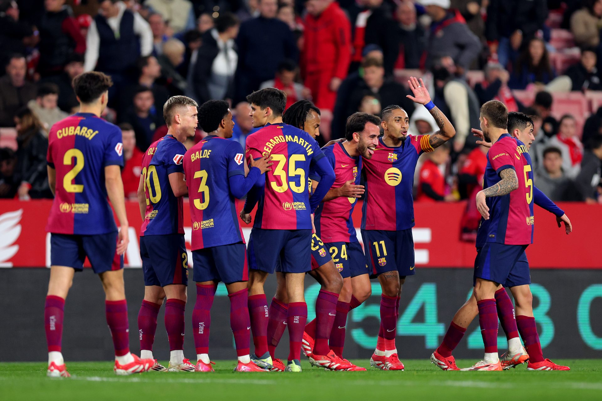 Barcelona boss might turn to unexpected defensive pair for Osasuna showdown