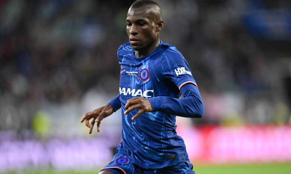 Bayern boss denies interest in Chelsea striker Nicolas Jackson