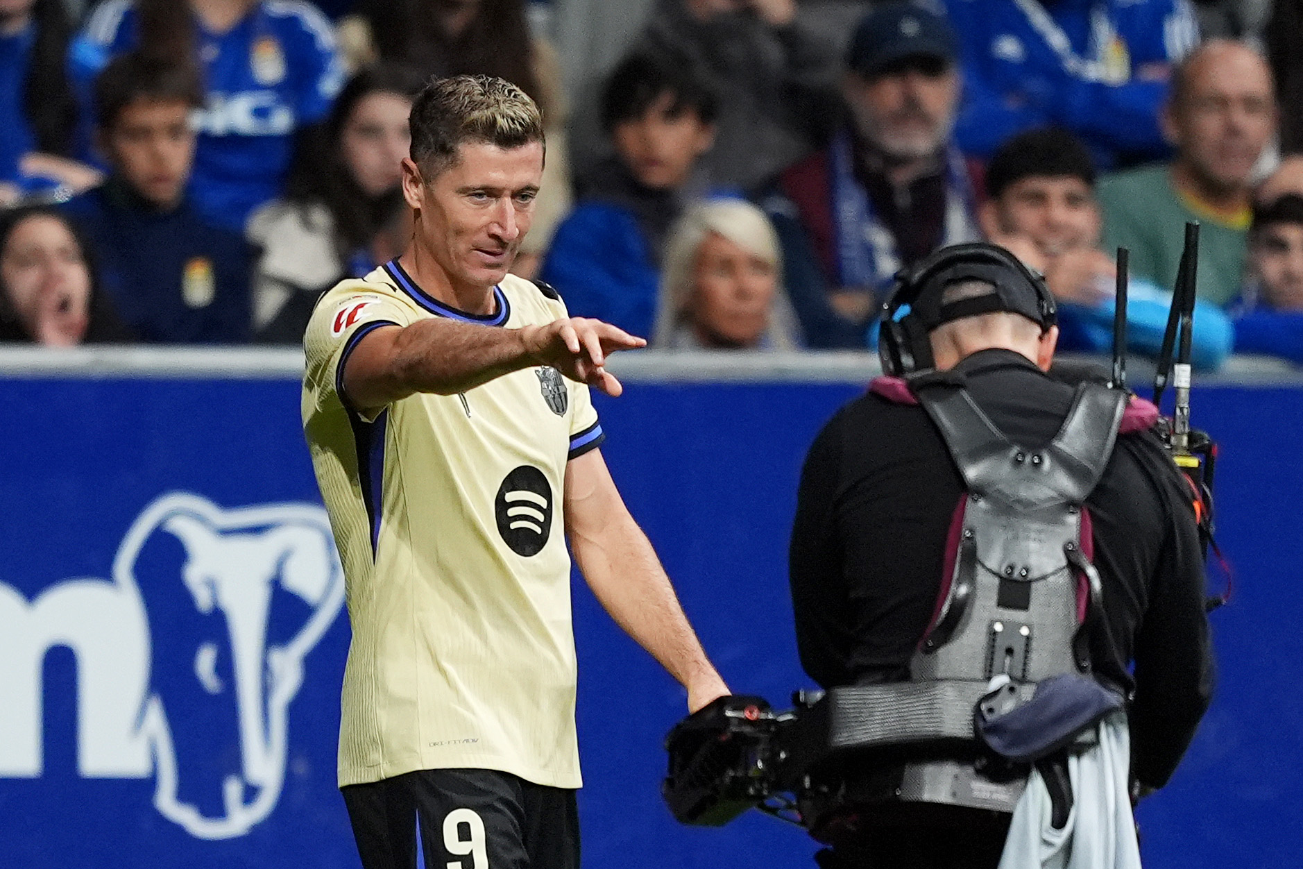 Barcelona forward to prioritise stay next summer ahead of potential departure