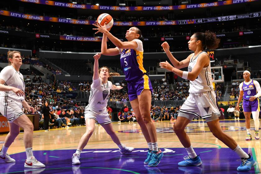 Sparks' furious fourth-quarter comeback fades in loss to Valkyries