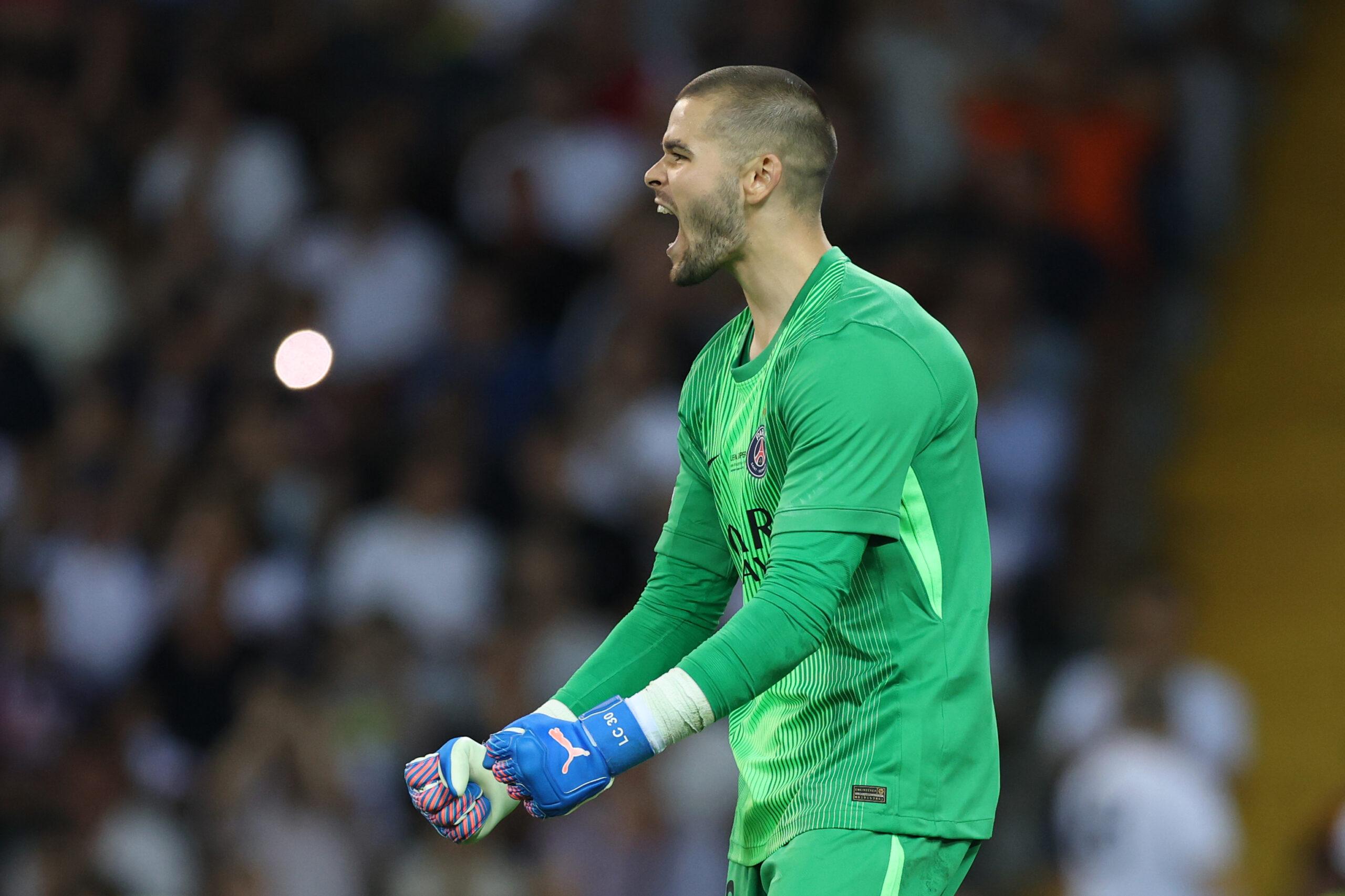 🤯 Blunder and heroics: Chevalier to PSG, Gigio to Premier League?