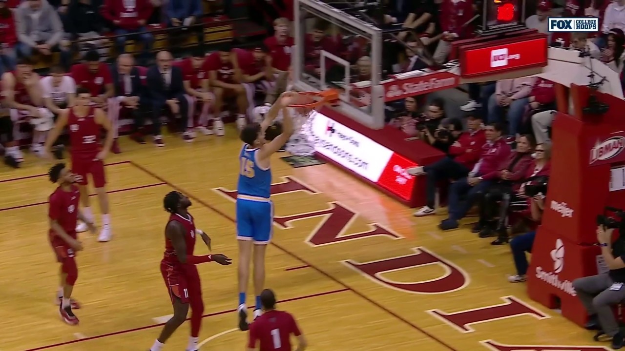 UCLA’s Aday Mara throws down alley-oop jam to extend lead against Indiana